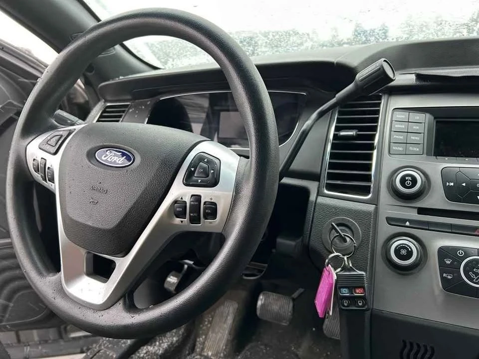 2014 Ford Taurus 6th Gen - Image 6 of 19