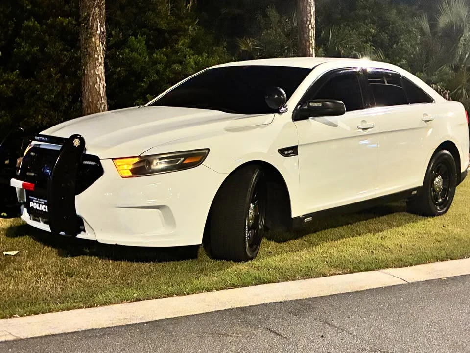 2014 Ford Taurus 6th Gen - Image 2 of 7