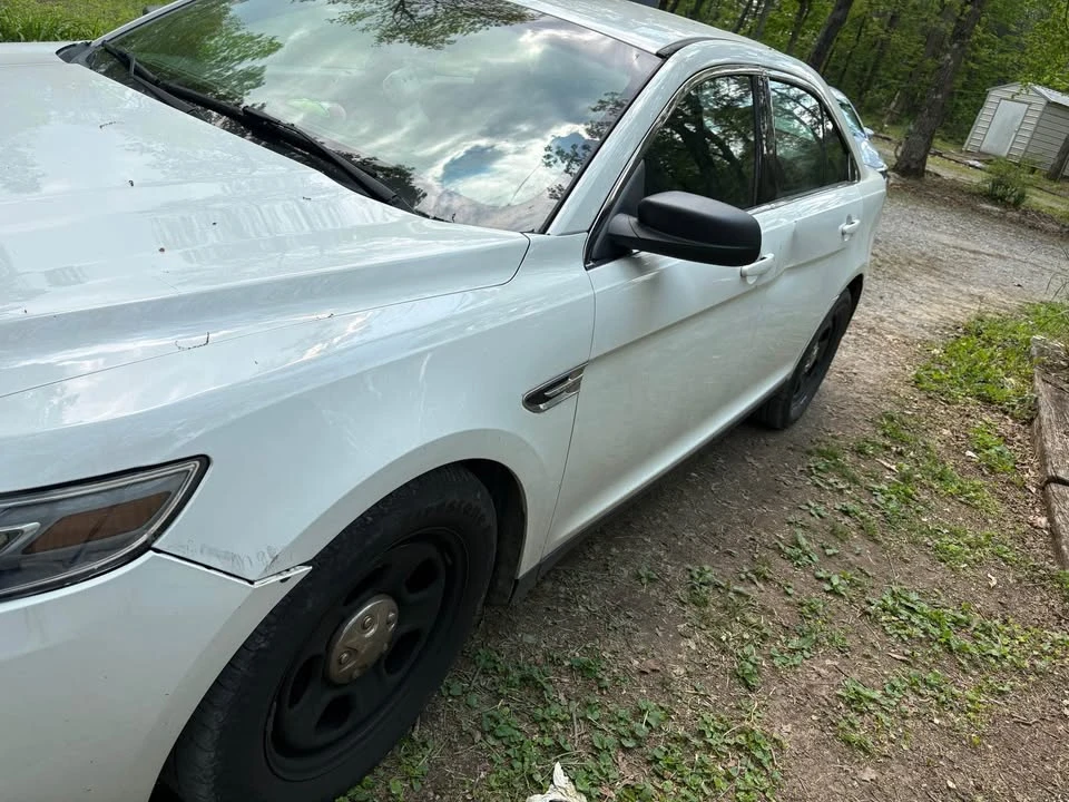 2014 Ford Taurus 6th Gen - Image 2 of 9