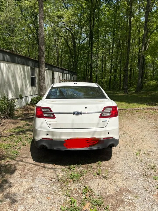 2014 Ford Taurus 6th Gen - Image 9 of 9