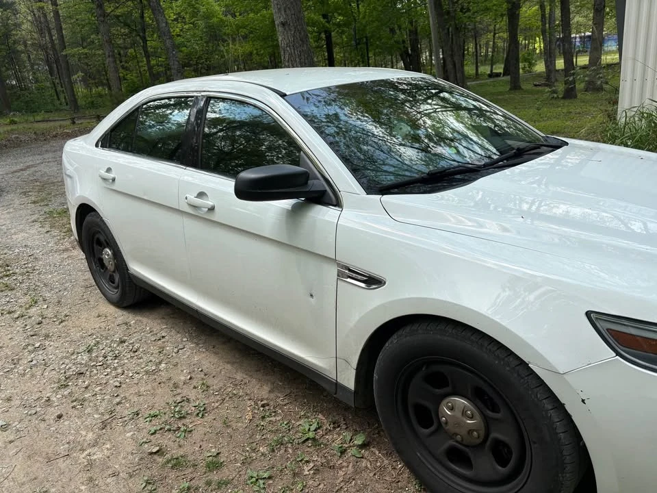 2014 Ford Taurus 6th Gen - Image 4 of 9