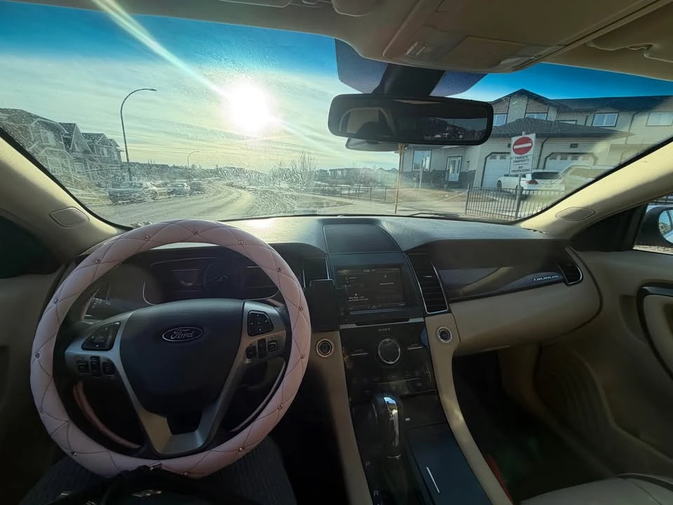 2014 Ford Taurus 6th Gen - Image 5 of 7