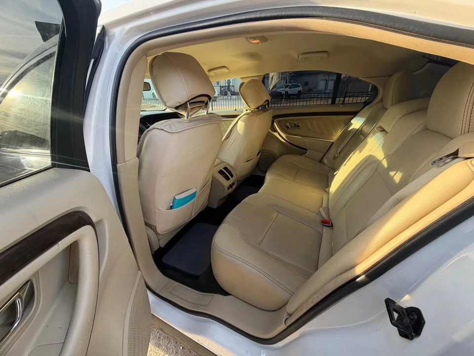 2014 Ford Taurus 6th Gen - Image 3 of 7