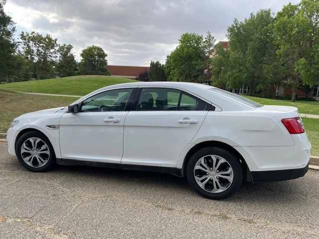 2014 Ford Taurus 6th Gen - Image 7 of 10