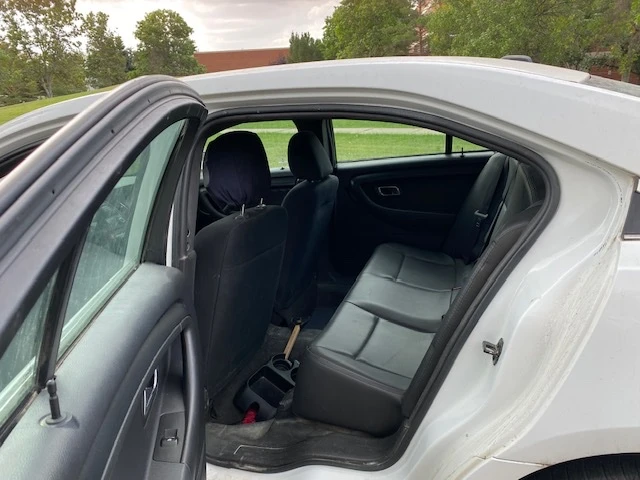 2014 Ford Taurus 6th Gen - Image 9 of 10