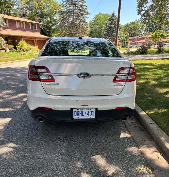 2014 Ford Taurus 6th Gen - Image 5 of 5