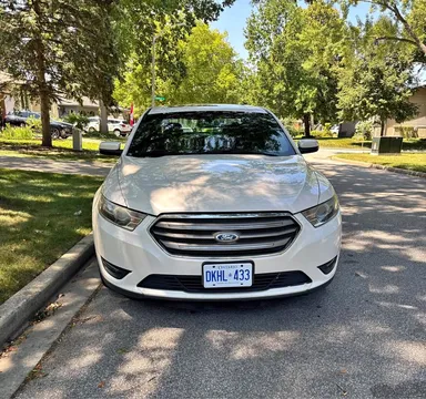 2014 Ford Taurus