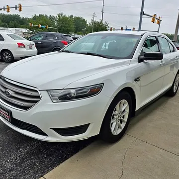 2014 Ford Taurus SE