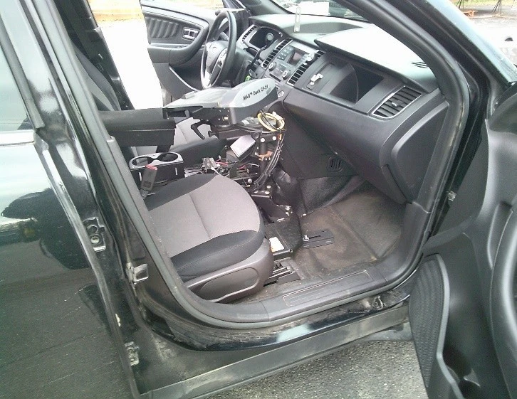 2014 Ford Taurus 5th Gen - Image 9 of 10