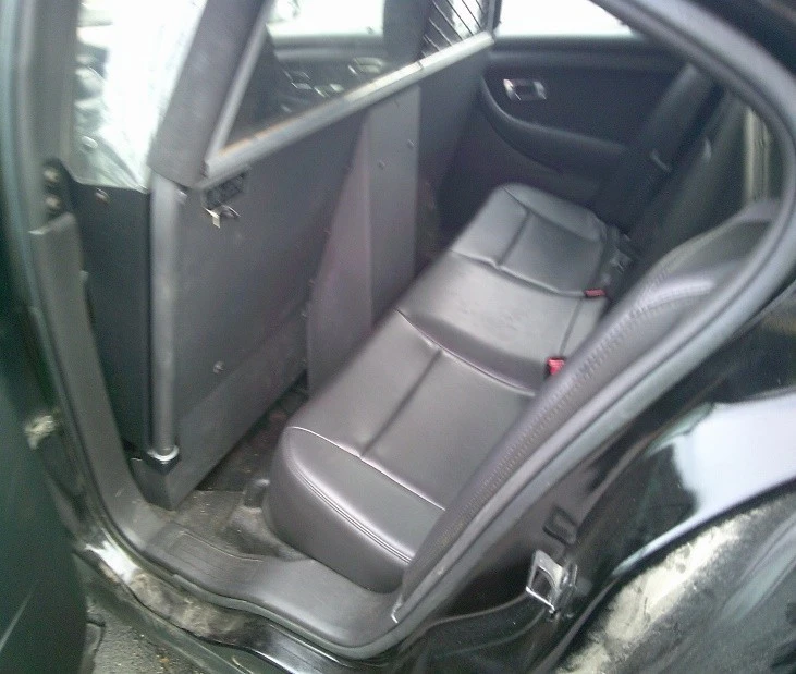 2014 Ford Taurus 5th Gen - Image 7 of 10