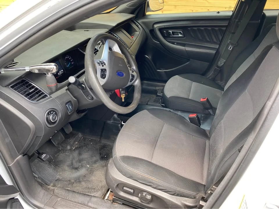 2014 Ford Taurus 6th Gen - Image 17 of 19