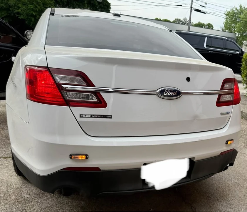 2014 Ford Taurus 6th Gen - Image 2 of 19
