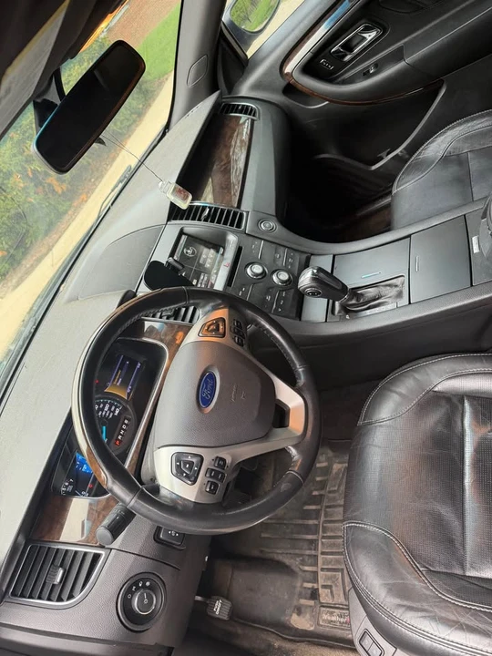 2014 Ford Taurus 6th Gen - Image 8 of 14