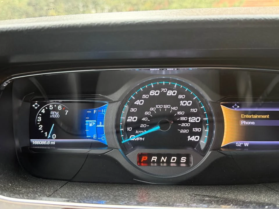 2014 Ford Taurus 6th Gen - Image 6 of 14
