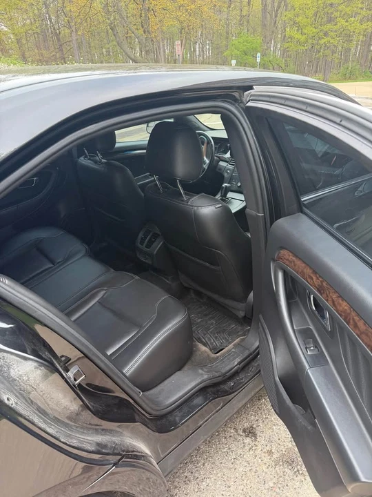 2014 Ford Taurus 6th Gen - Image 11 of 14