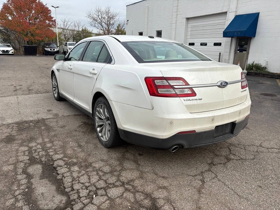 2014 Ford Taurus 5th Gen - Image 12 of 12