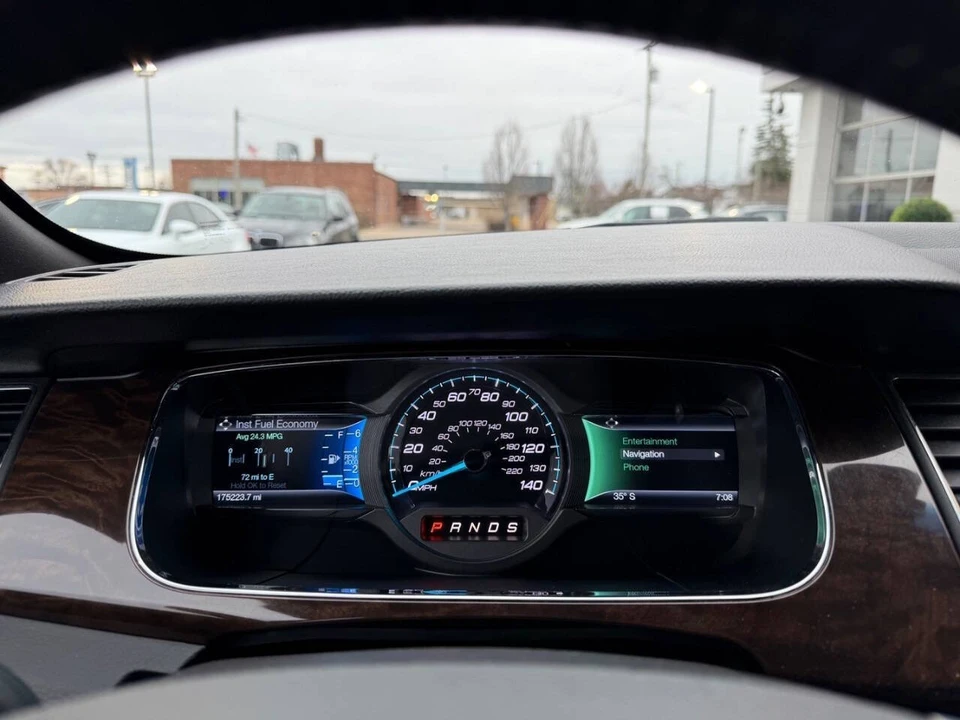 2014 Ford Taurus 6th Gen - Image 18 of 21