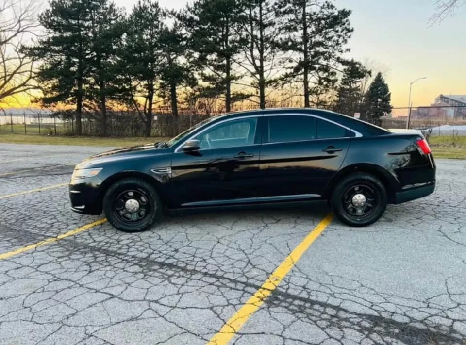 2014 Ford Taurus 6th Gen - Image 3 of 10