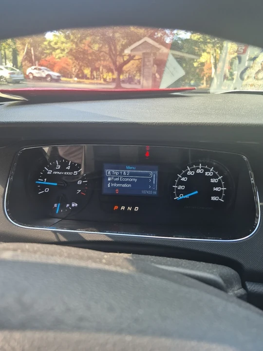 2014 Ford Taurus 5th Gen - Image 5 of 10