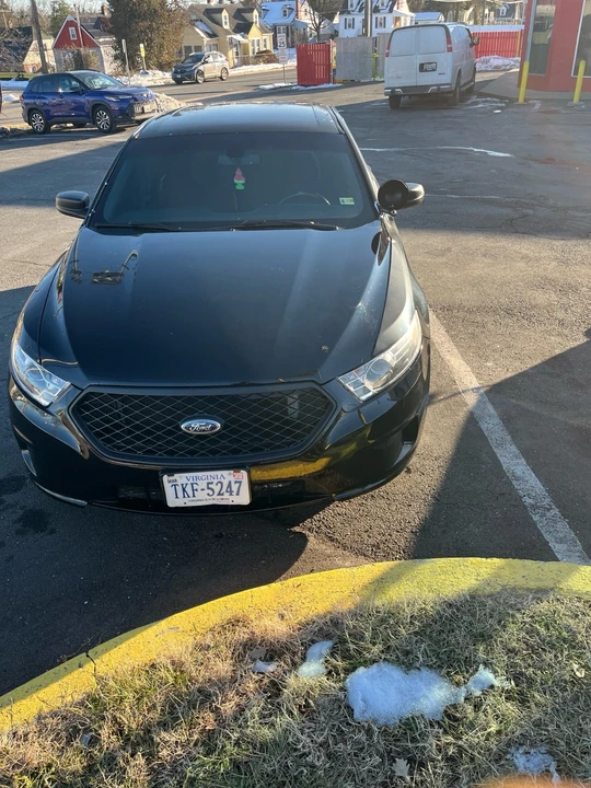2014 Ford Taurus 5th Gen - Image 5 of 11