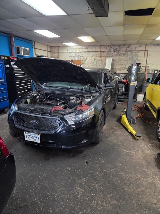 2014 Ford Taurus 5th Gen - Image 2 of 11