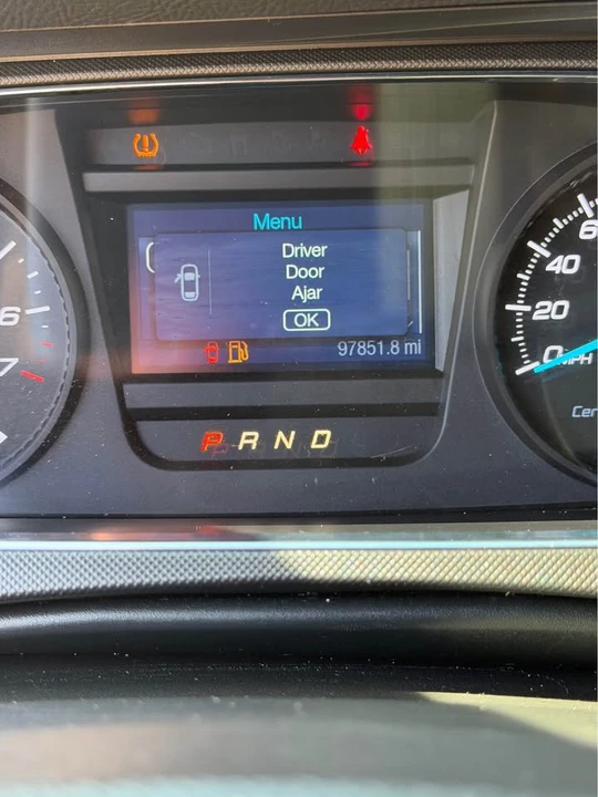 2014 Ford Taurus 6th Gen - Image 7 of 10
