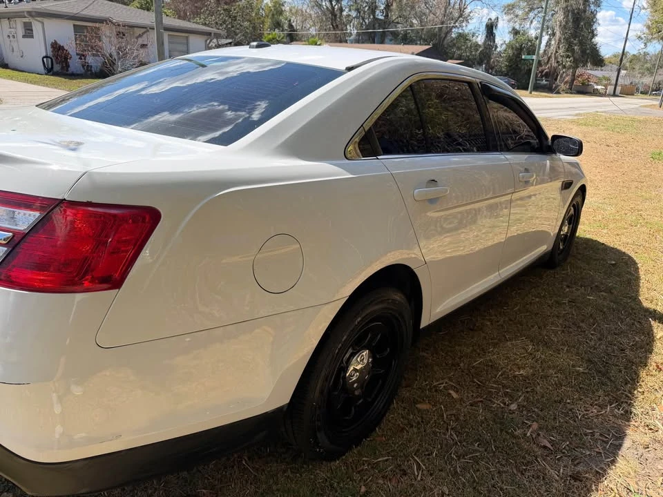 2014 Ford Taurus 6th Gen - Image 8 of 10
