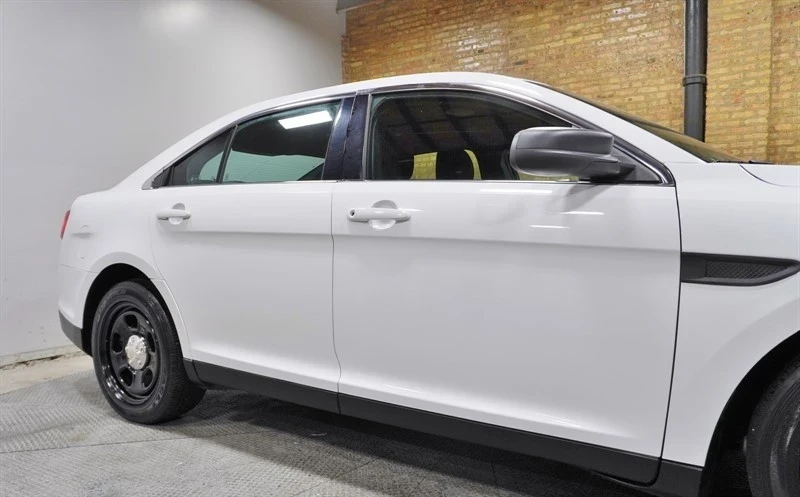 2014 Ford Taurus 5th Gen - Image 9 of 12