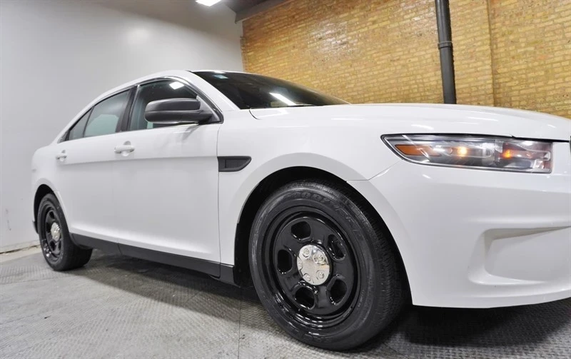 2014 Ford Taurus 5th Gen - Image 8 of 12