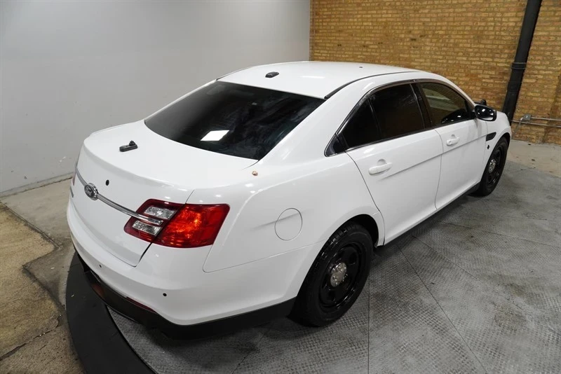 2014 Ford Taurus 5th Gen - Image 10 of 12