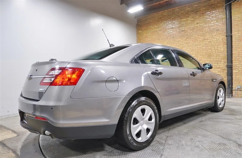 2014 Ford Taurus 5th Gen - Image 10 of 12