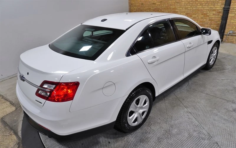 2014 Ford Taurus 5th Gen - Image 11 of 12