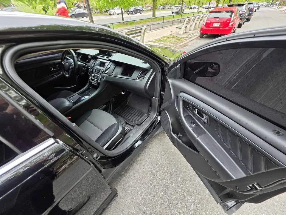 2014 Ford Taurus 6th Gen - Image 15 of 16