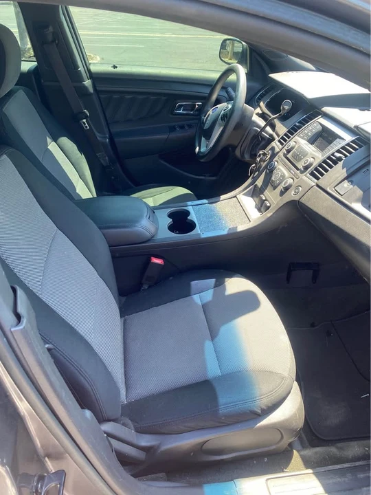 2014 Ford Taurus 6th Gen - Image 15 of 20