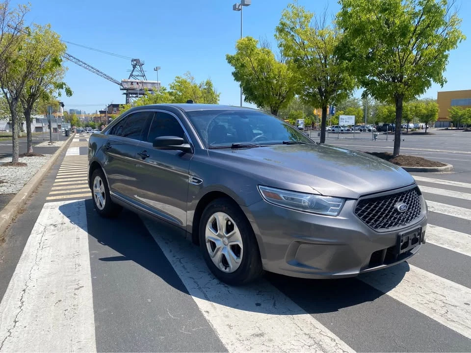 2014 Ford Taurus 6th Gen - Image 5 of 20
