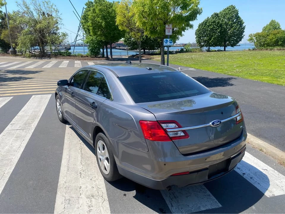 2014 Ford Taurus 6th Gen - Image 13 of 20