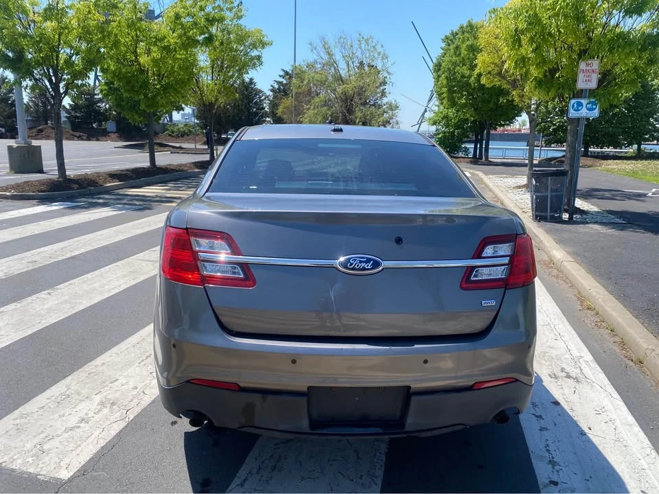2014 Ford Taurus 6th Gen - Image 10 of 20