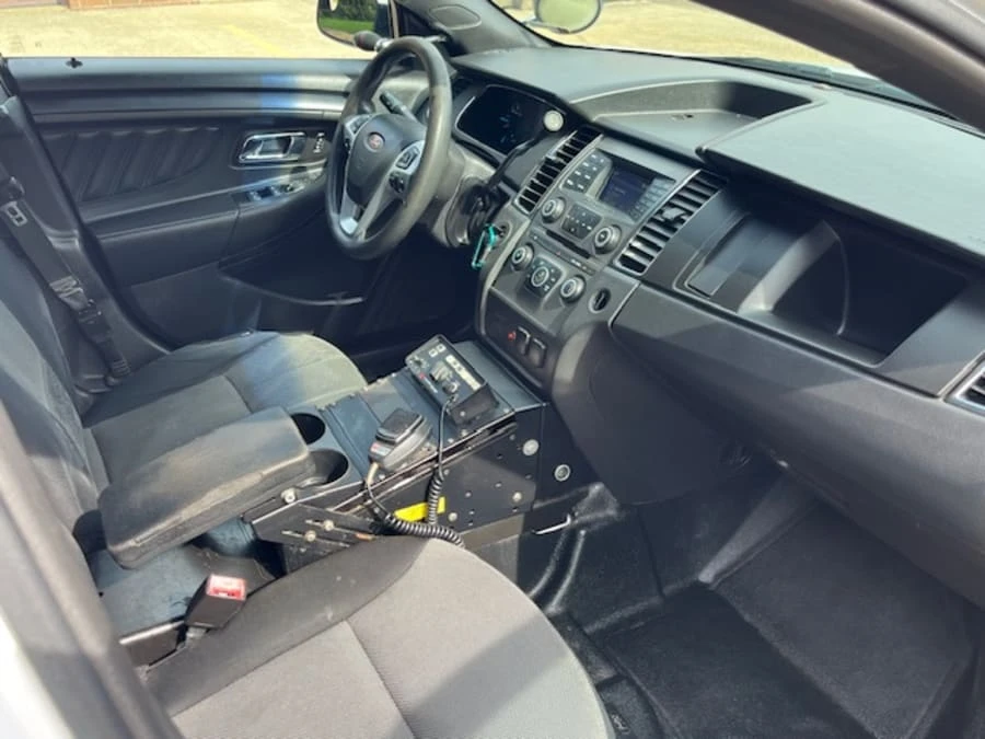 2014 Ford Taurus 6th Gen - Image 10 of 10