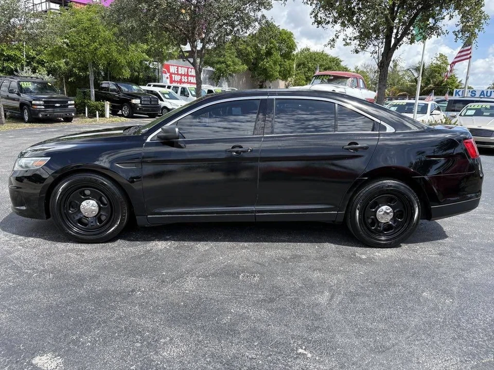 2014 Ford Taurus 5th Gen - Image 2 of 16