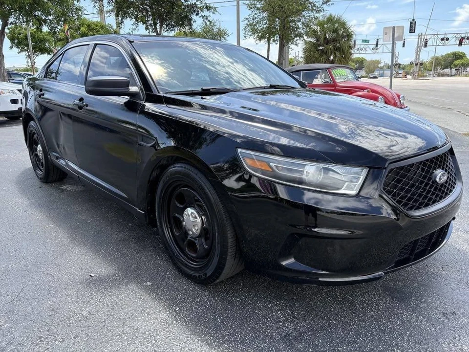 2014 Ford Taurus 5th Gen - Image 7 of 16