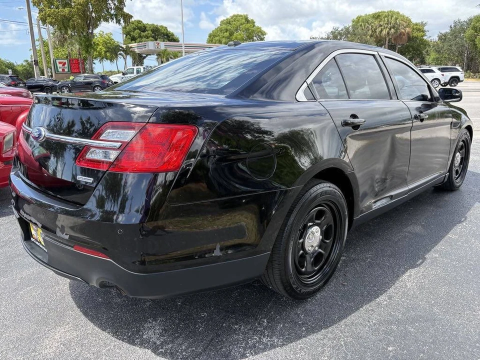 2014 Ford Taurus 5th Gen - Image 5 of 16