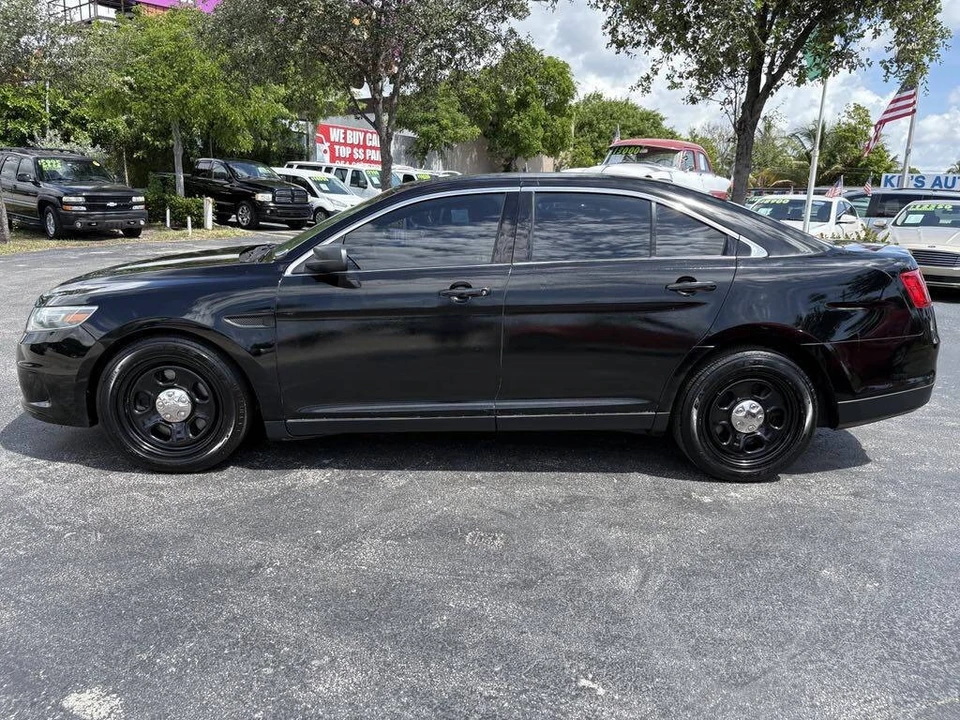 2014 Ford Taurus 5th Gen - Image 2 of 16