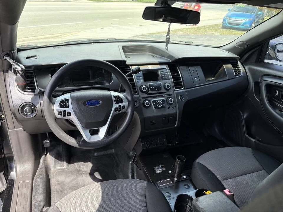 2014 Ford Taurus 5th Gen - Image 12 of 16