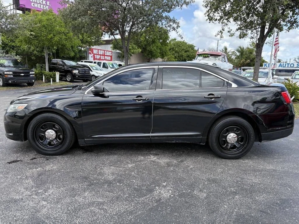2014 Ford Taurus 5th Gen - Image 2 of 17