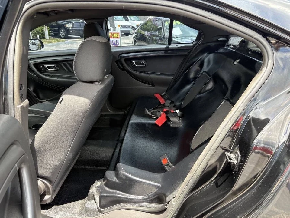 2014 Ford Taurus 5th Gen - Image 12 of 17