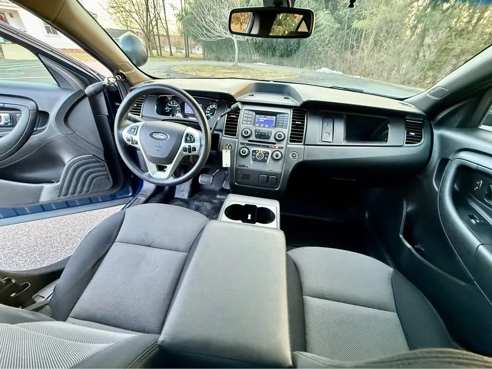 2014 Ford Taurus 5th Gen - Image 12 of 13