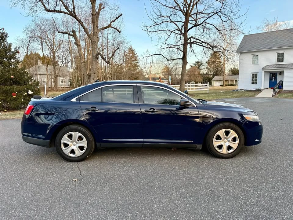 2014 Ford Taurus 5th Gen - Image 5 of 13