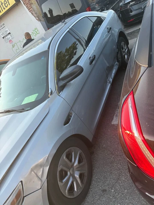 2014 Ford Taurus 6th Gen - Image 3 of 4