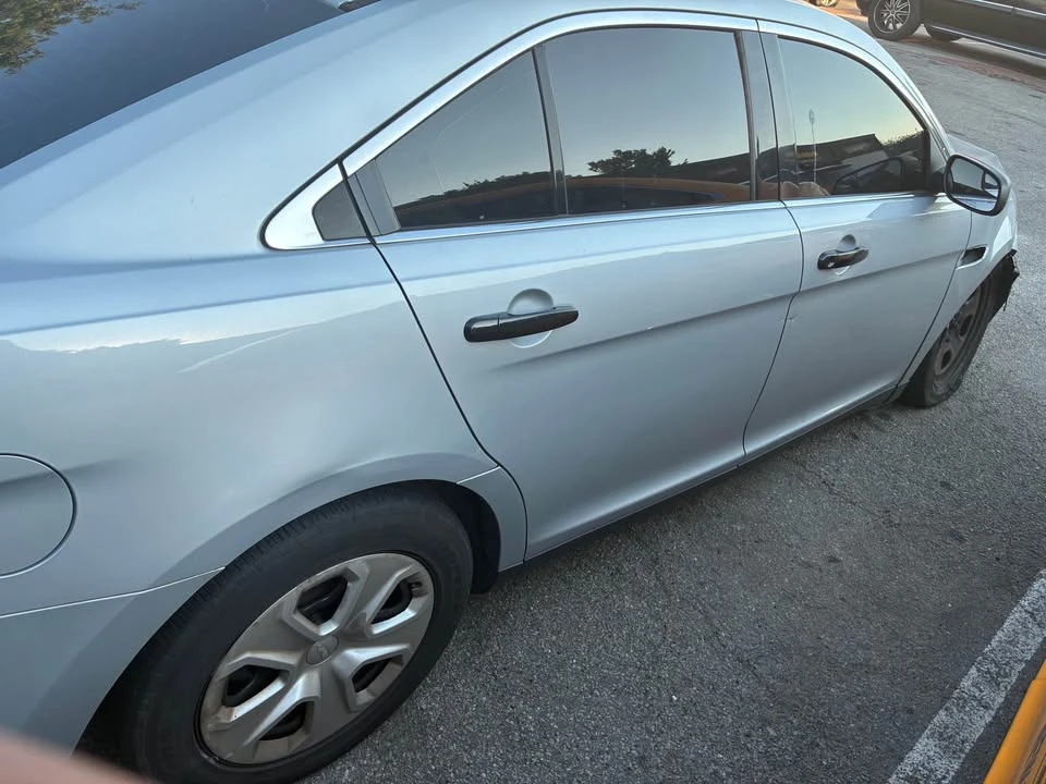 2014 Ford Taurus 6th Gen - Image 2 of 4