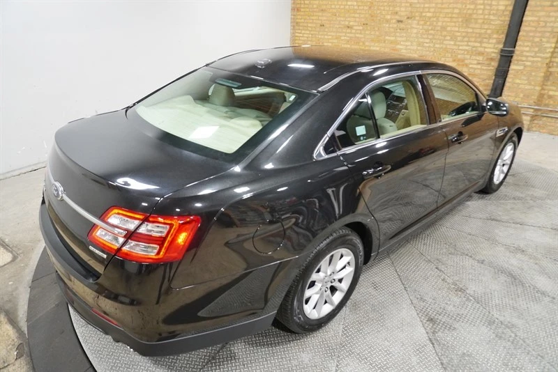 2014 Ford Taurus 5th Gen - Image 11 of 12